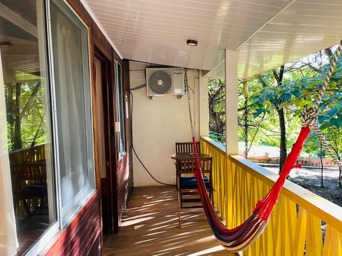 Hotel Aurora Montezuma Eksteriør bilde